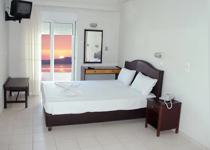 Plaza Ξενοδοχείο 2*